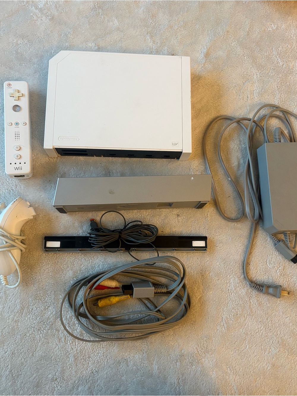 Nintendo Wii Console w/Wii Remote & Nunchuck